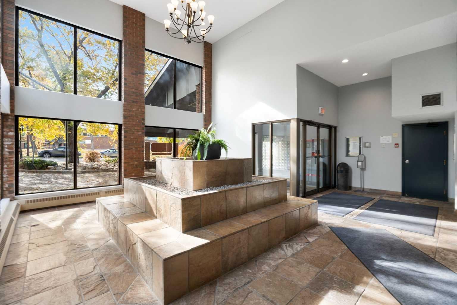 550 Westwood Drive SW 101