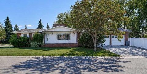 Photo of 10023 86 Avenue, Grande Prairie, AB T8V 3K2 (MLS # A2344860)