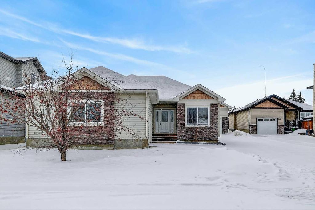 Photo of 107 Strathmore Lakes Common, Strathmore, AB T1P 1Y7 (MLS # A2280272)