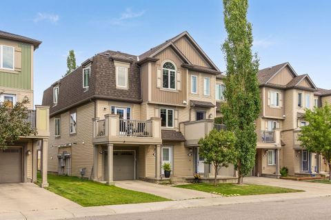 Photo of 52 Windstone Green SW, Airdrie, AB T4B 0N8 (MLS # A2329431)
