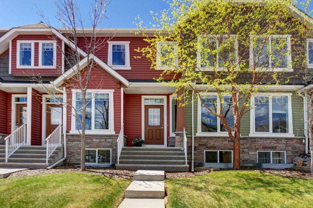Photo of 95 Aspen Hills Drive SW, Calgary, AB T3H 0P8 (MLS # A2313096)