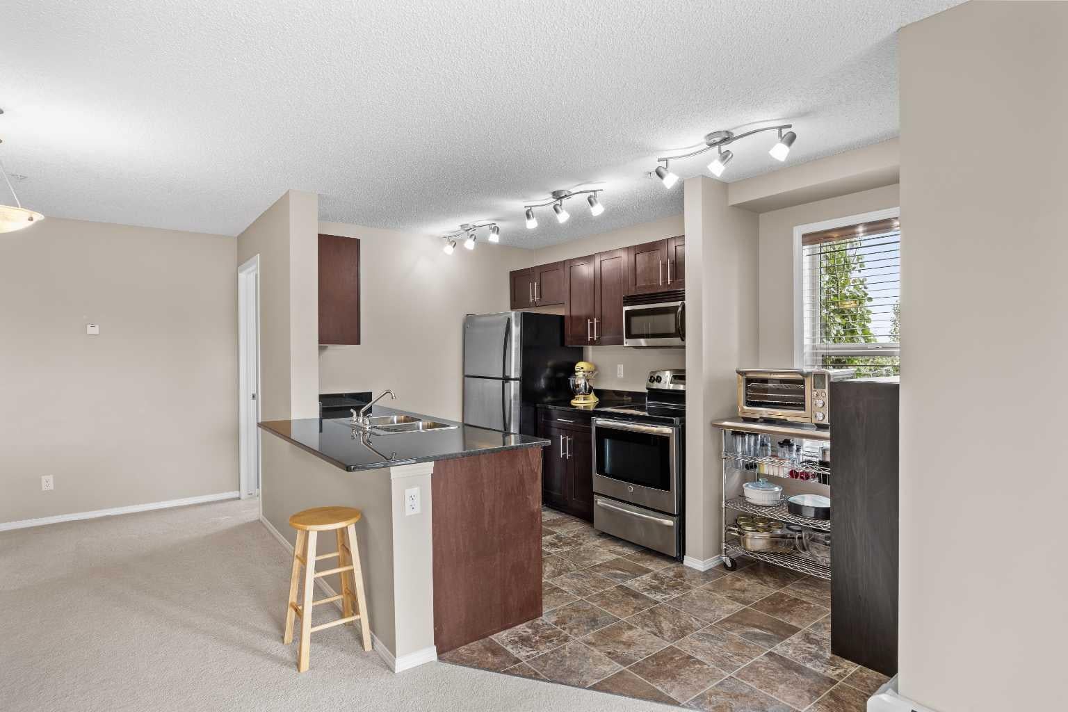 195 Kincora Glen Road NW 324