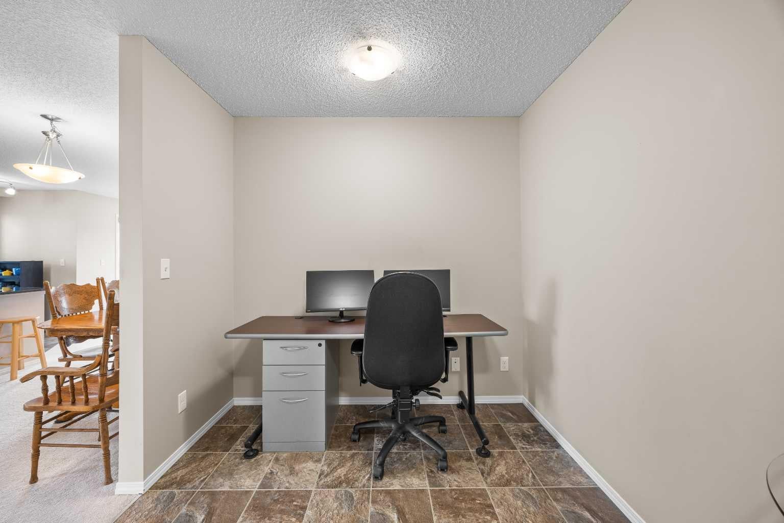 195 Kincora Glen Road NW 324