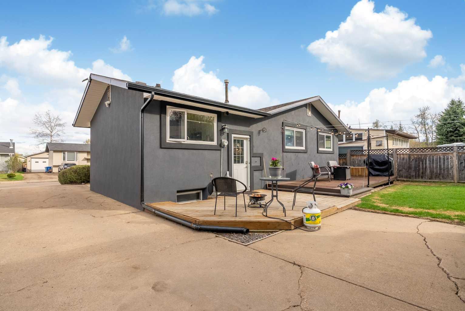 18 Moberly Crescent