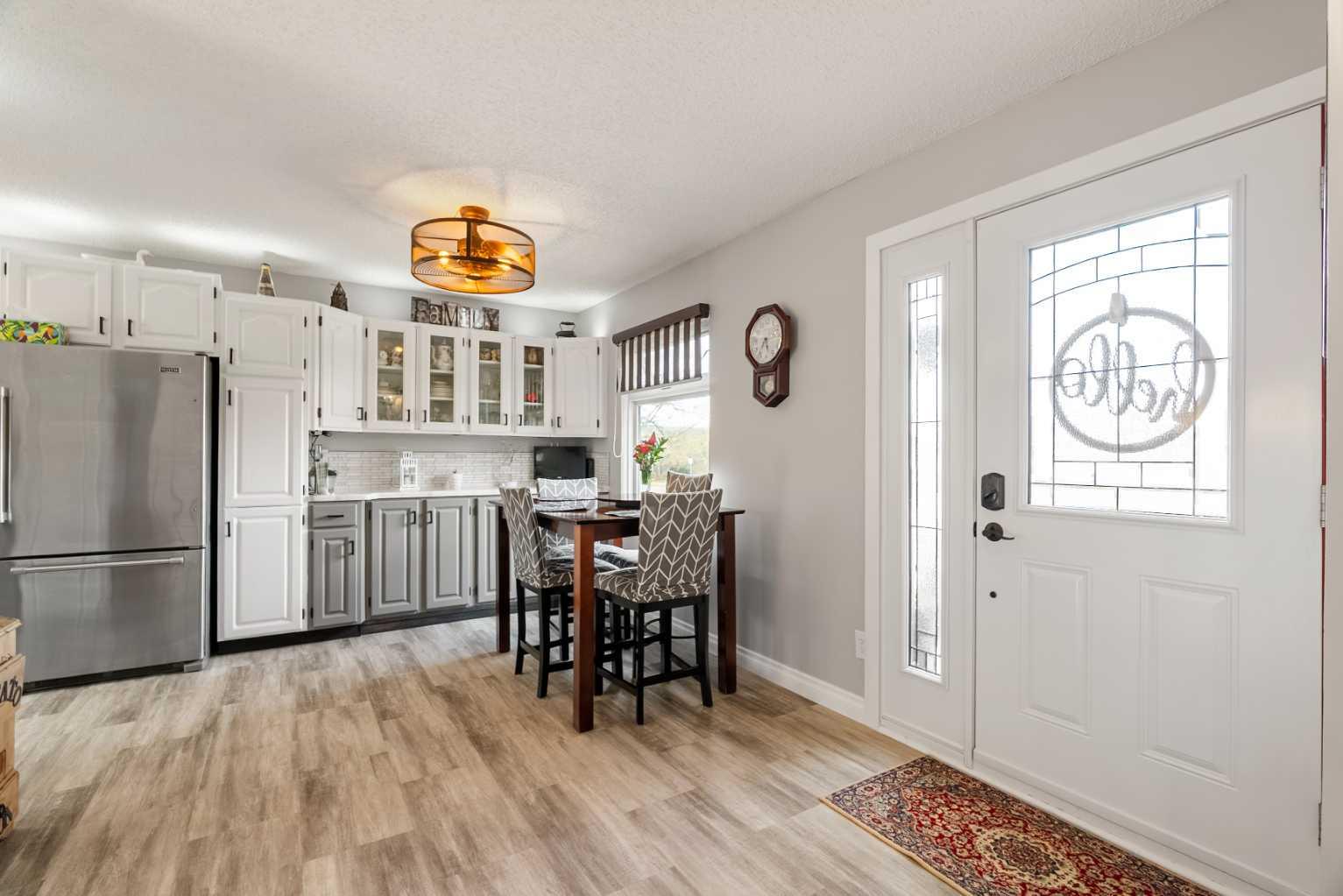 18 Moberly Crescent
