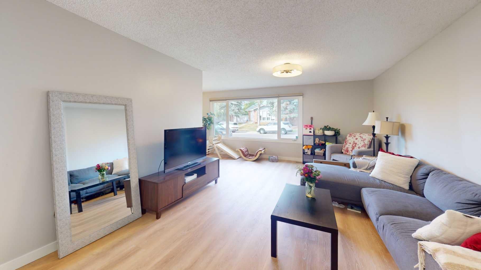 49 Sunhurst Crescent SE