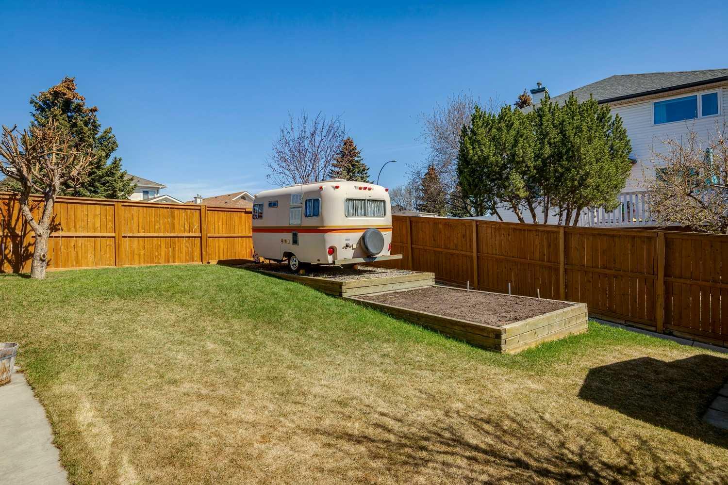 135 Sceptre Close NW