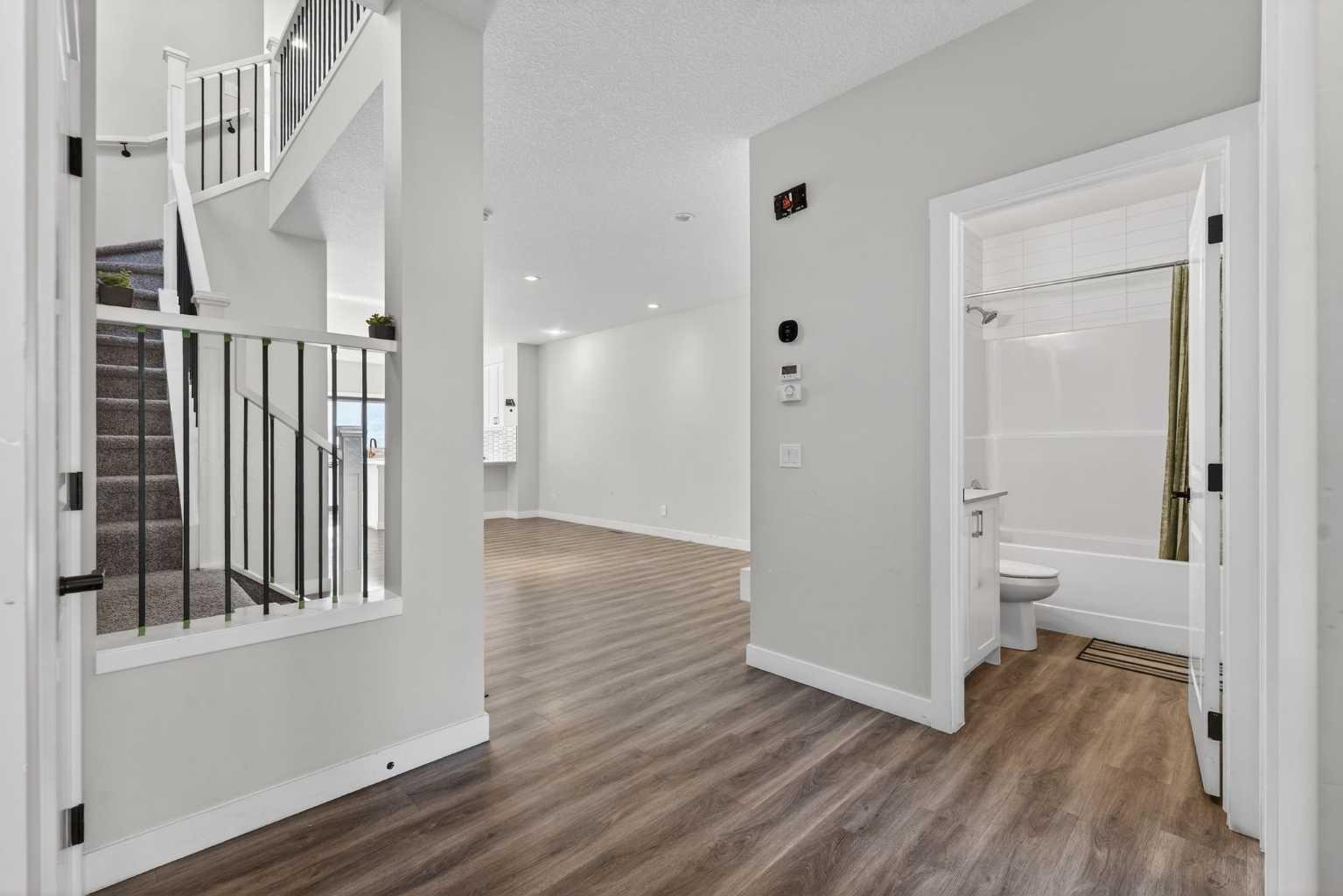 210 Cornerstone Crescent NE