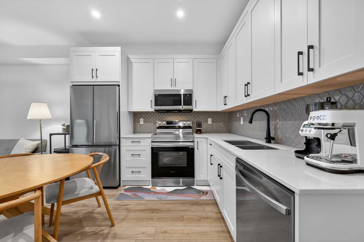 40 Sage Hill Walk NW 313