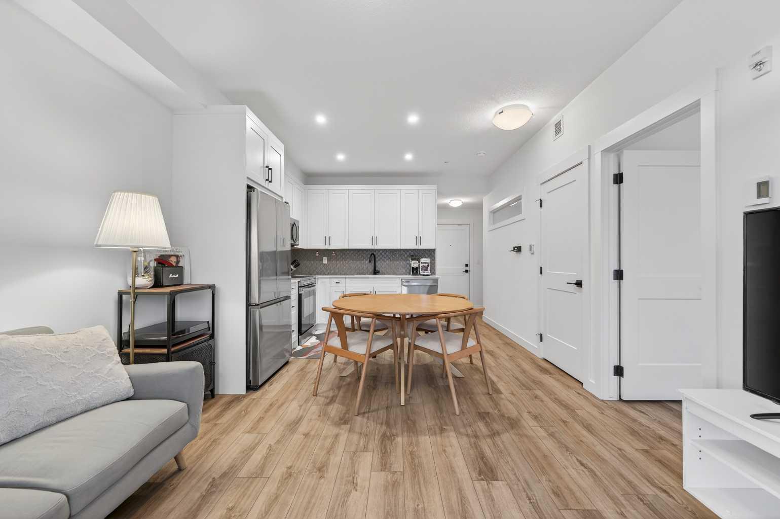 40 Sage Hill Walk NW 313