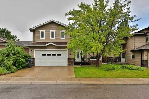Photo of 135 Riverbrook Close W, Lethbridge, AB T1K 7P2 (MLS # A2338009)