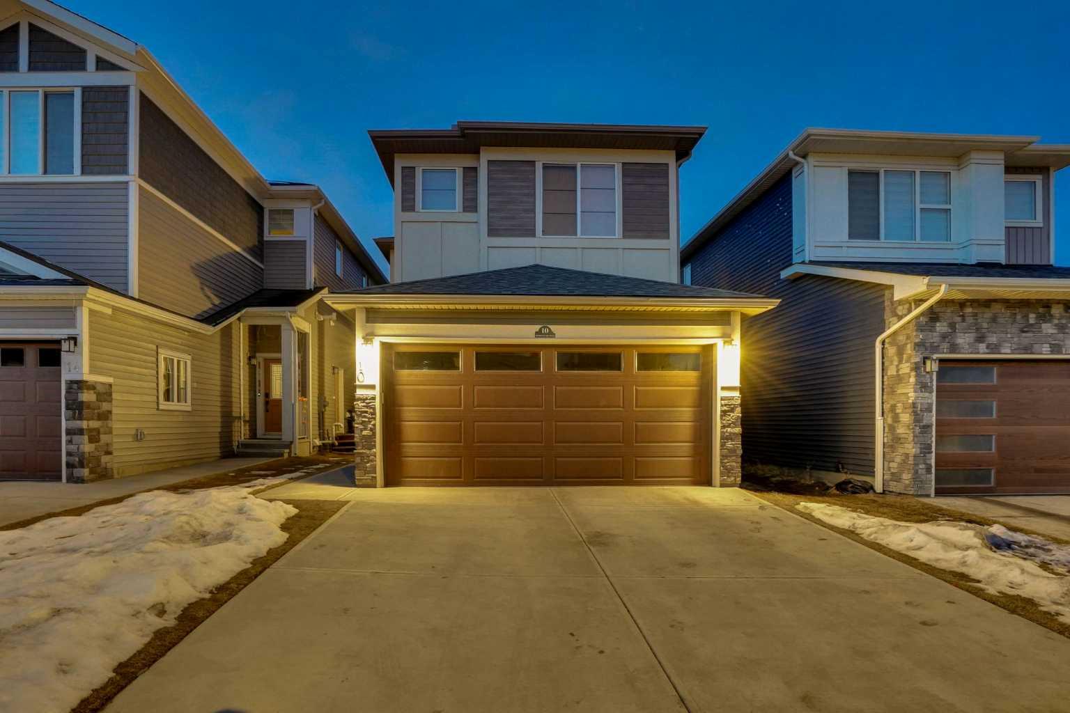 10 Homestead Passage NE