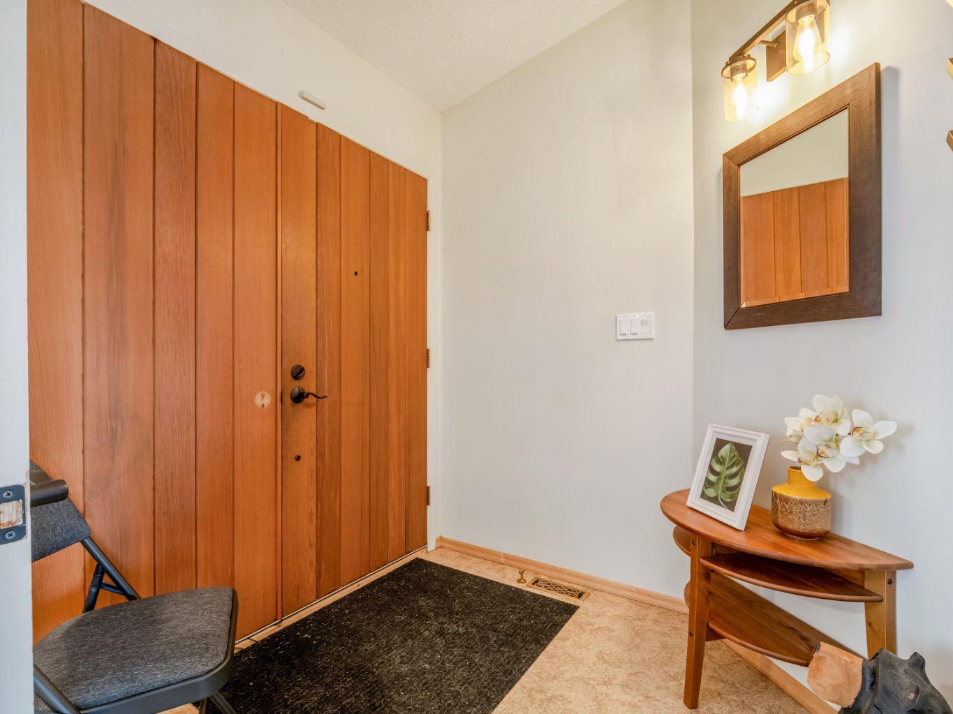 90 Chippewa Crescent W