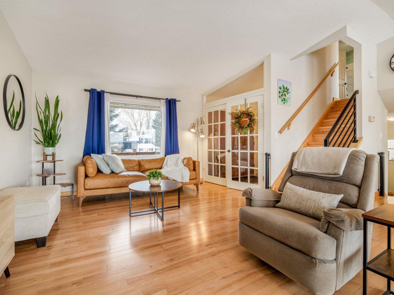 90 Chippewa Crescent W