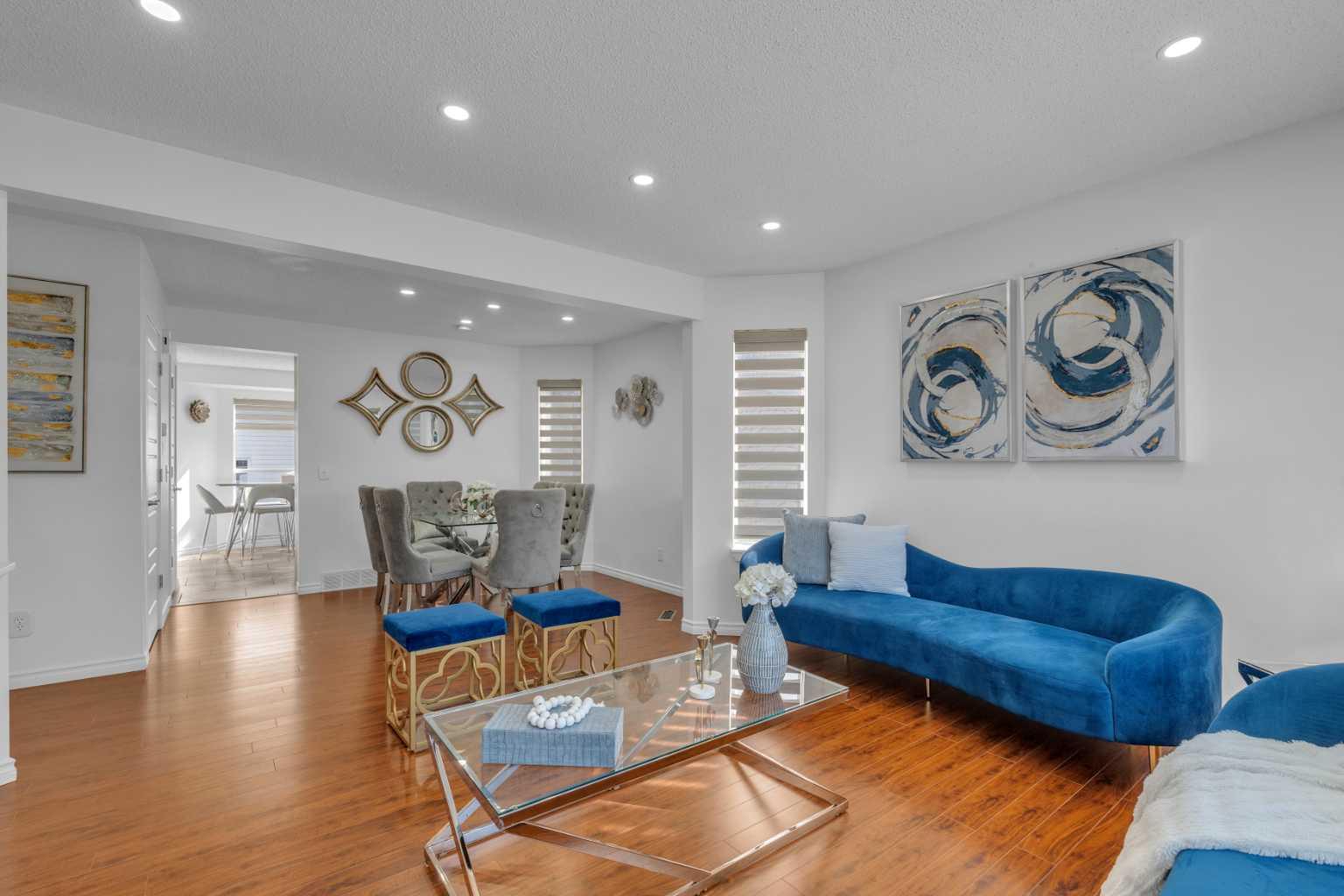 190 Costa Mesa Close NE