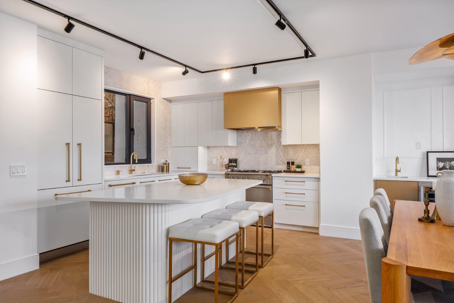 2703 Erlton Street SW 2