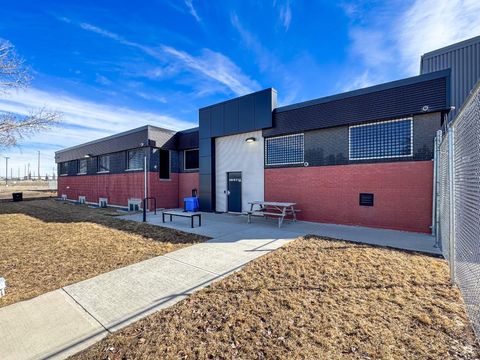 5430 30 Street SE Calgary AB T2C 1G2