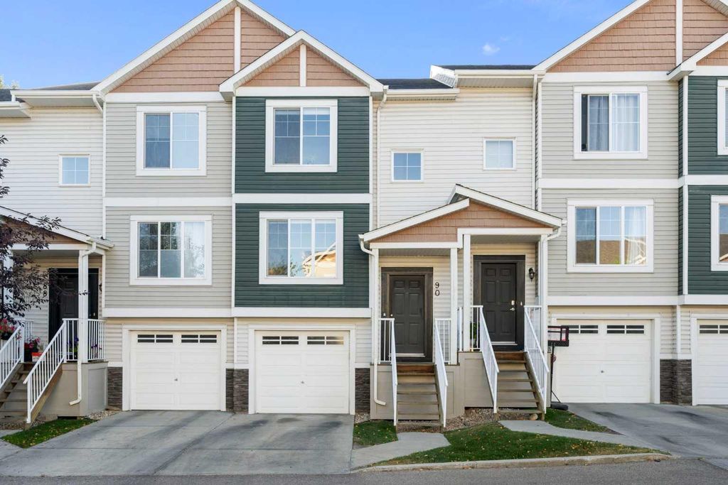 Photo of 90 Pantego Lane NW, Calgary, AB T3K 0T1 (MLS # A2289079)