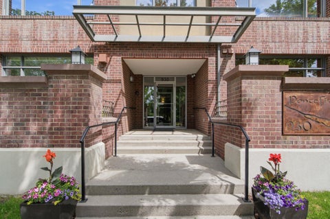 Photo of 930 Centre Avenue NE #438, Calgary, AB T2E 9C8 (MLS # A2343446)