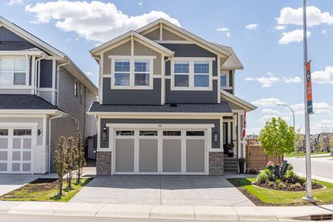 Photo of 141 Magnolia Manor SE, Calgary, AB T3M 3H9 (MLS # A2314318)