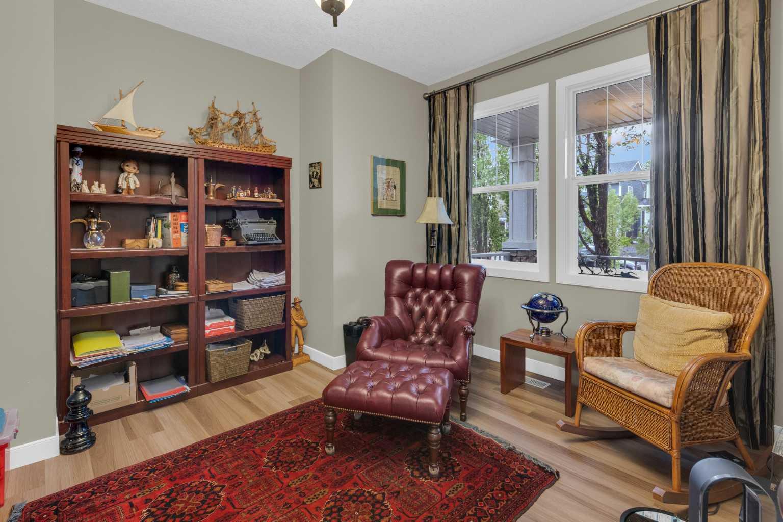 172 Ridge View Close