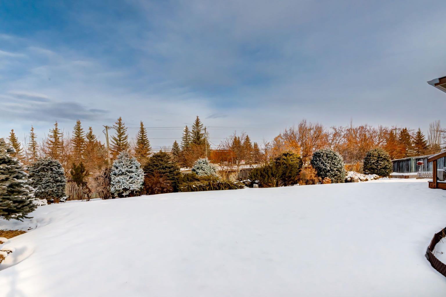 327 Millview Place SW