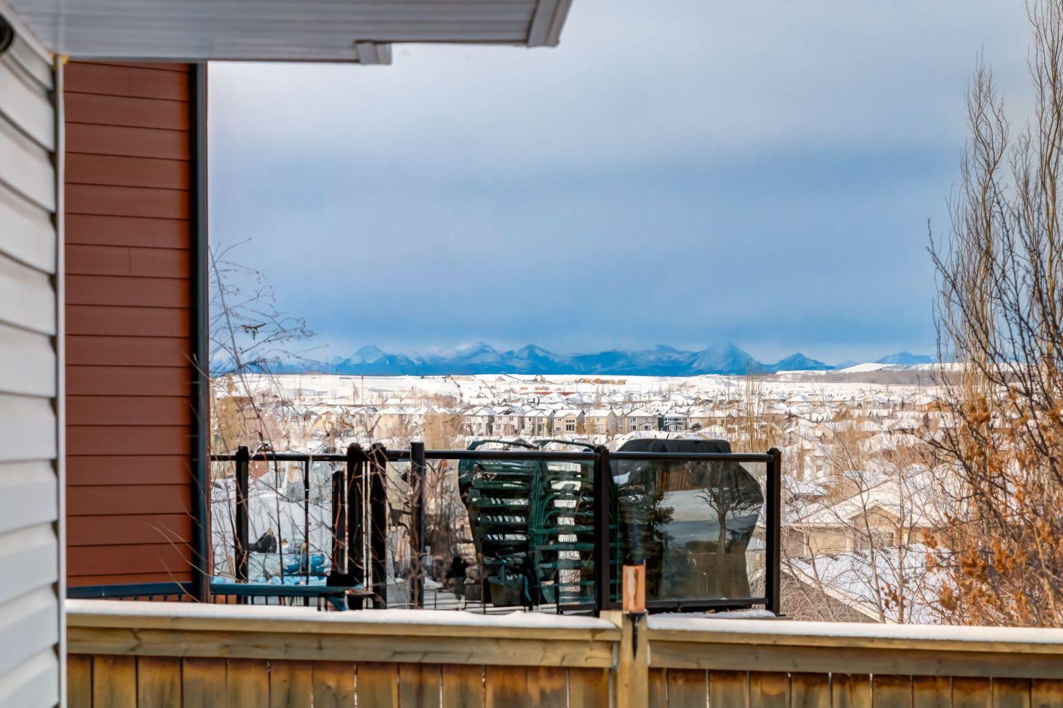 327 Millview Place SW