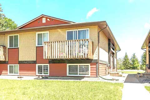 Photo of 5 Acadia Road W #35, Lethbridge, AB T1K 4C1 (MLS # A2337750)
