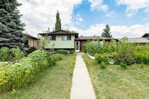 Photo of 65 Hart Crescent S, Red Deer, AB T4N 6E5 (MLS # A2334186)