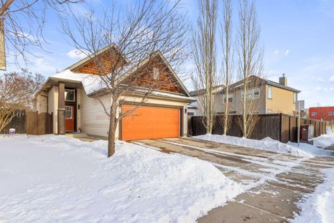 8 Copperfield Manor SE Calgary AB T2Z 4R7