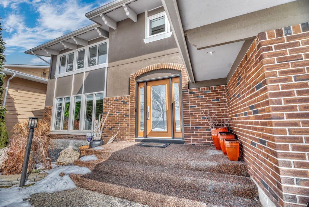 Photo of 788 Parkridge Drive SE, Calgary, AB T2J 5E9 (MLS # A2299085)
