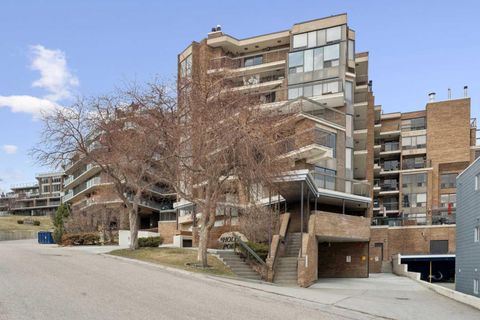 Photo of 320 Meredith Road NE #707, Calgary, AB T2E 5A6 (MLS # A2300497)