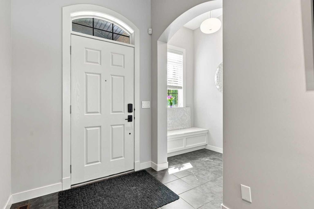 Photo of 163 Cranarch Circle SE, Calgary, AB T3M 0S5 (MLS # A2338706)