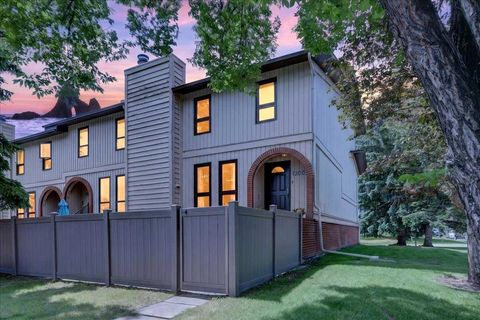 Photo of 13001 6 Street SW, Calgary, AB T2W 4J8 (MLS # A2328996)