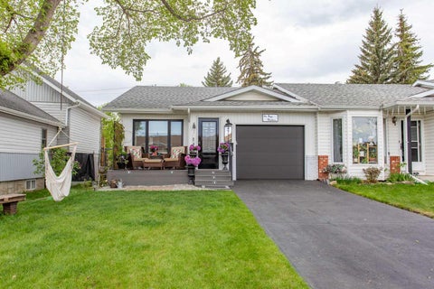 Photo of 4731 49A Avenue, Lacombe, AB T4L 1N4 (MLS # A2314831)