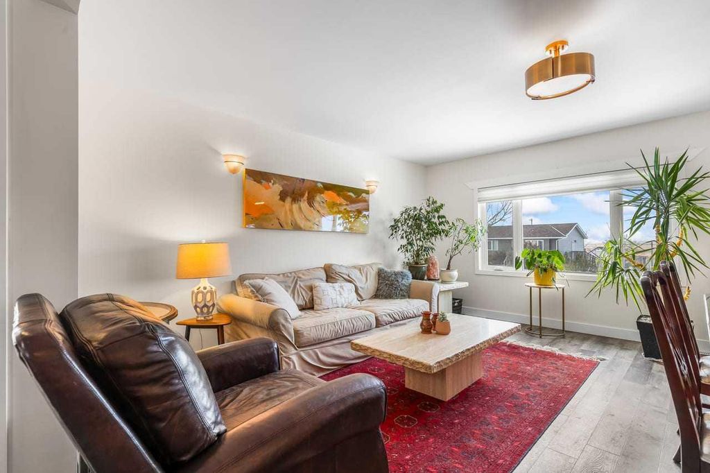 Photo of 230 Frederick Avenue W, Standard, AB T0J 3G0 (MLS # A2288586)