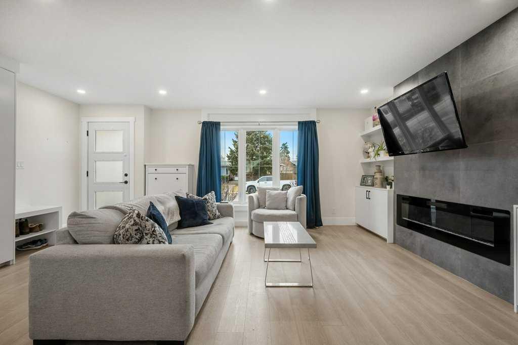 108 Sackville Drive SW