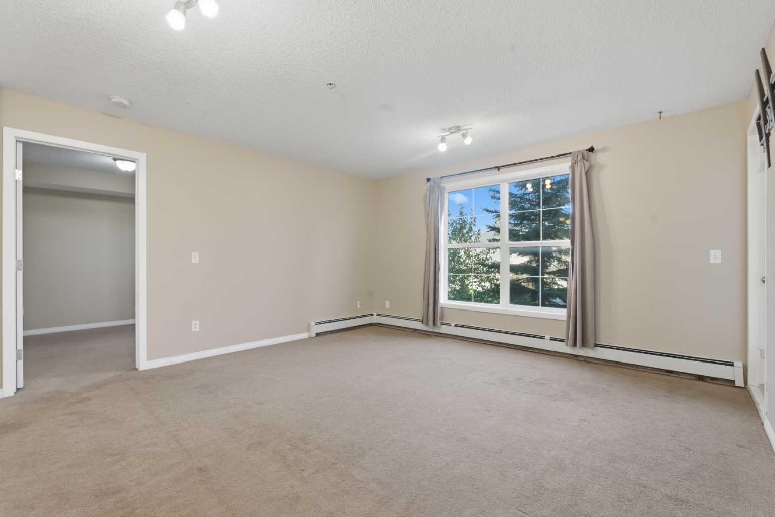 2000 Applevillage Court SE 203