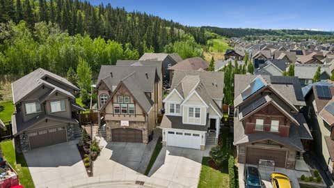 Photo of 117 Riviera Crescent, Cochrane, AB T4C 0V4 (MLS # A2315536)