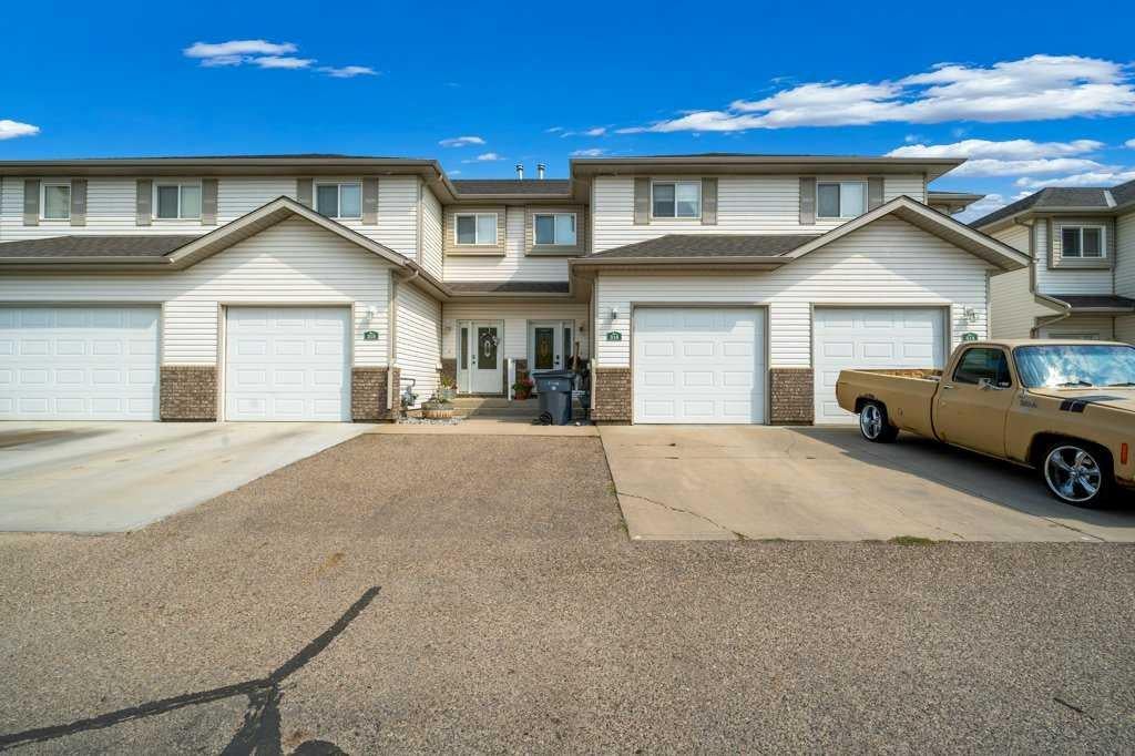 Photo of 316 Washington Way SE, Medicine Hat, AB T1A 8V2 (MLS # A2352891)