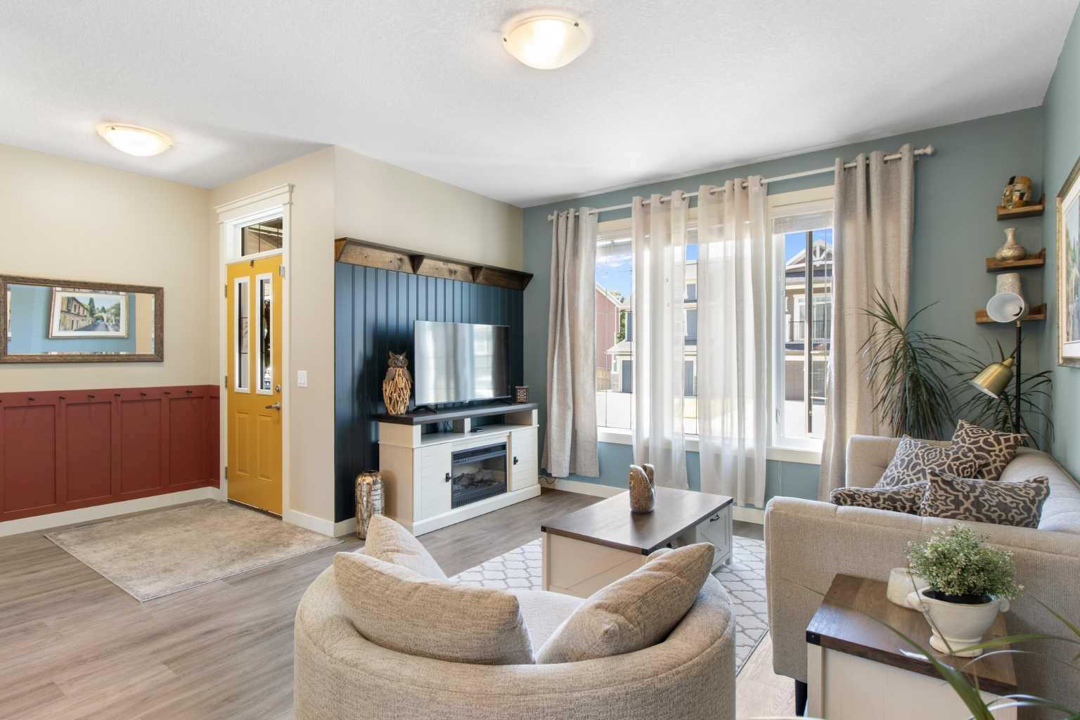 112 Fireside Crescent