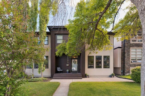 Photo of 2003 32 Avenue SW, Calgary, AB T2T 1W7 (MLS # A2330172)