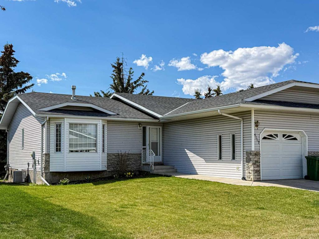 Photo of 4117 Silverpark Estates Close, Olds, AB T4H 1B4 (MLS # A2309442)