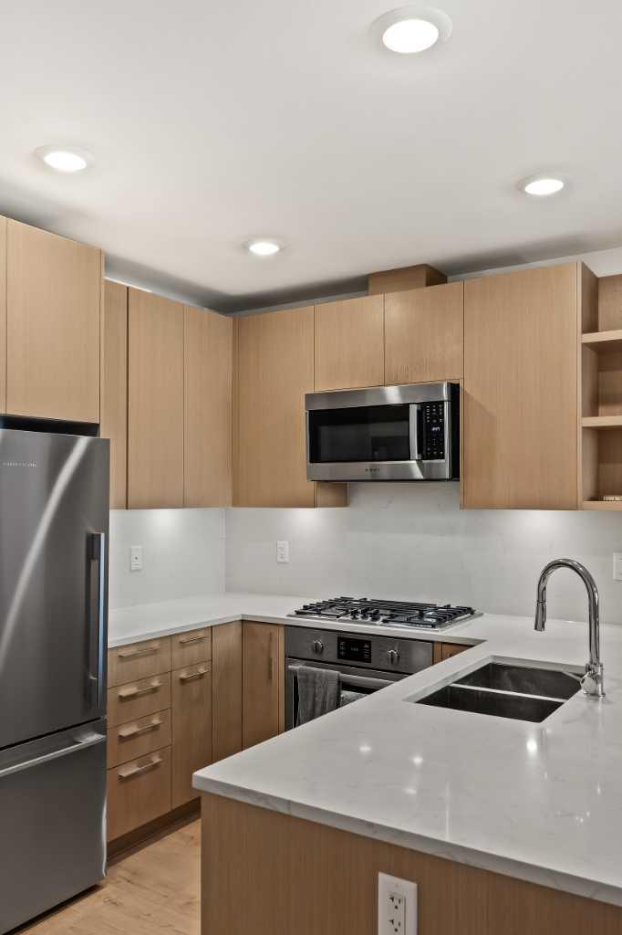 88 9 Street NE 514