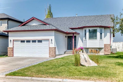 Photo of 108 High Ridge Place NW, High River, AB T1V 1X8 (MLS # A2338206)