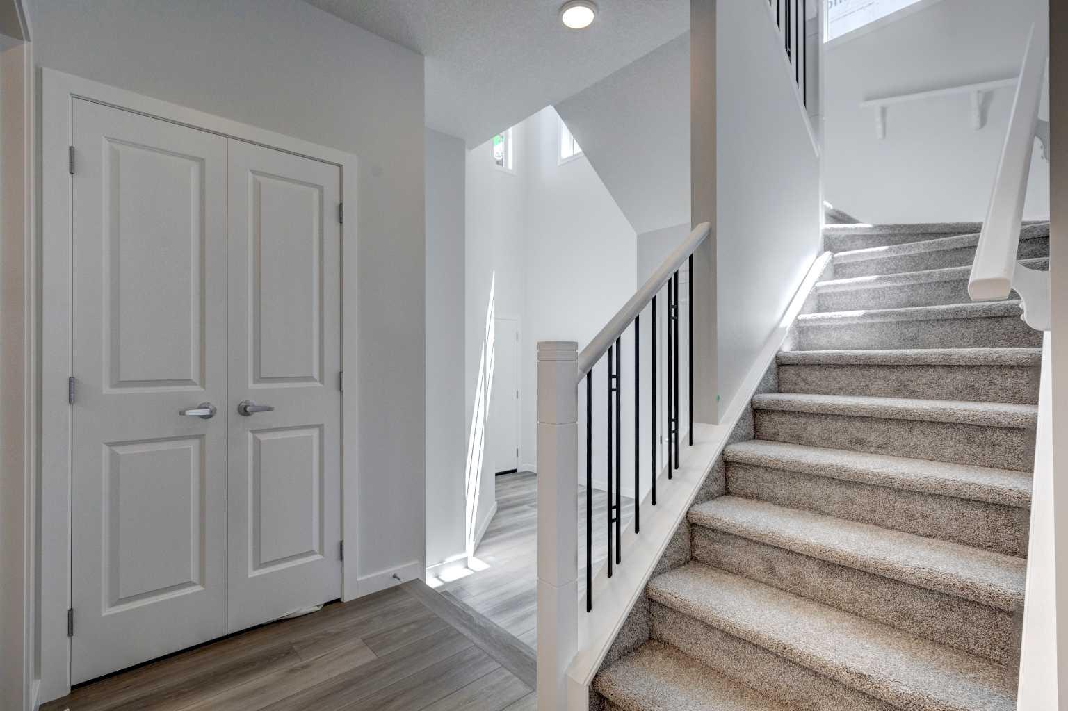 232 Creekstone Circle SW