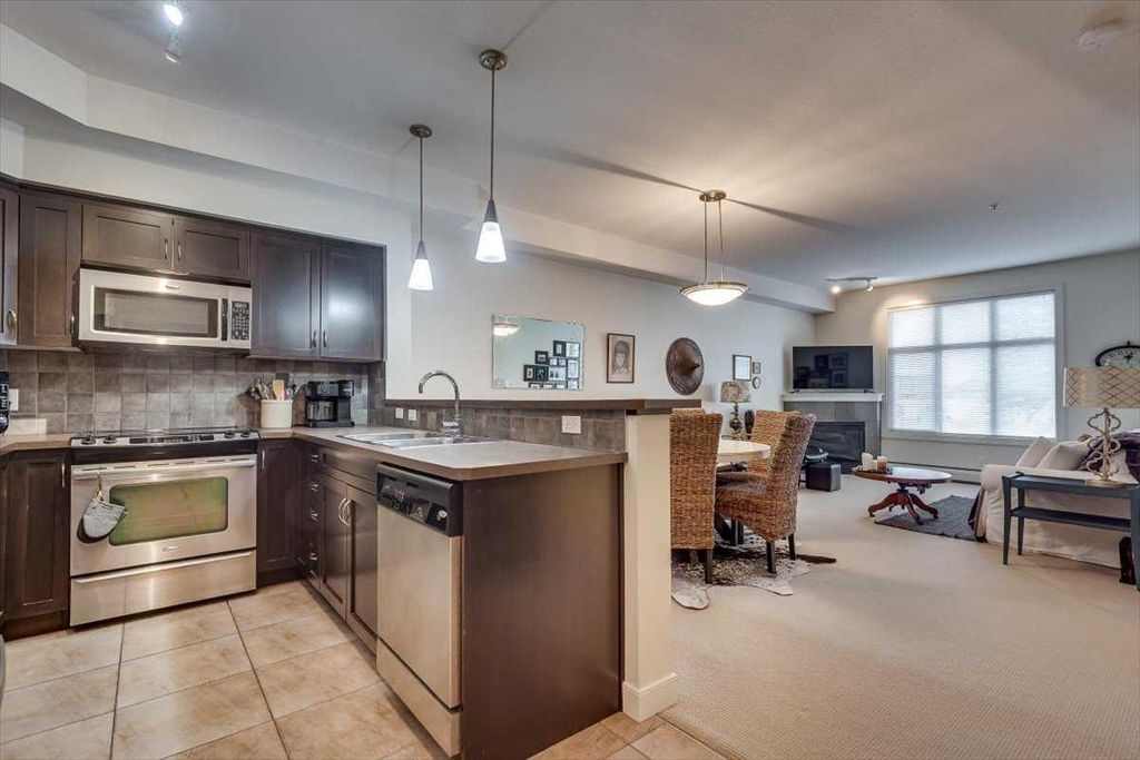 Photo of 100 Lakeway Boulevard #117, Sylvan Lake, AB T4S 0A4 (MLS # A2266733)
