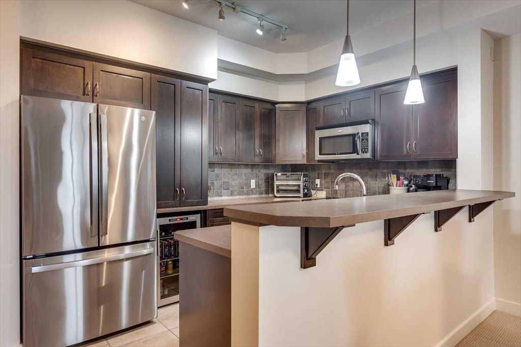 Photo of 100 Lakeway Boulevard #117, Sylvan Lake, AB T4S 0A4 (MLS # A2266733)
