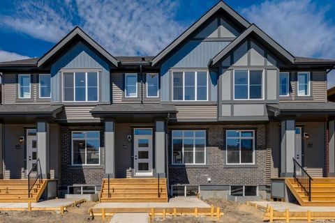 Photo of 13 Sora Passage SE, Calgary, AB T3S 0M1 (MLS # A2323691)