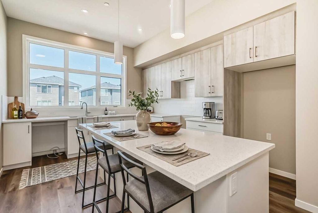 Photo of 385 Hotchkiss Drive SE, Calgary, AB T3S 0N1 (MLS # A2282317)